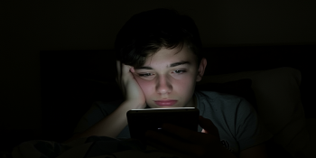 Dopamina de bolso: como o celular sequestrou seu sistema de recompensa